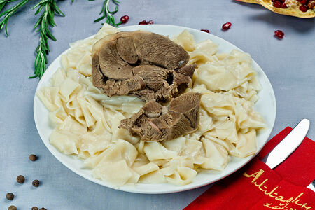 Хинкал тонкий с бараниной