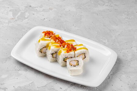 Урамаки с креветкой