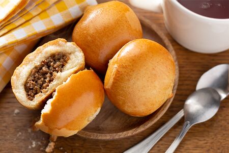 Пирожок с мясом