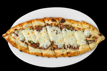 Пиде с мясом и сыром