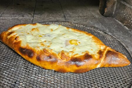 Хачапури по-аджарски