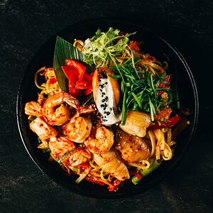 Wok с морепродуктами