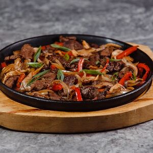 Сковородка с говядиной