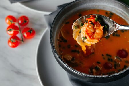 Том Ям с креветками