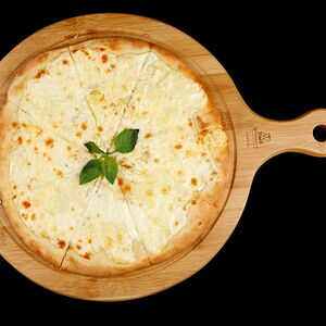 Պիցցա 4 պանրով