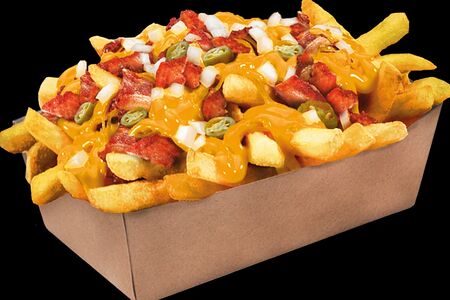 Картофель фри с колбасками