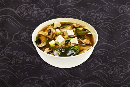 Суп Тофу с грибами