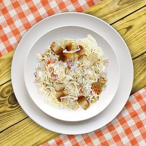 Салат с сухариками