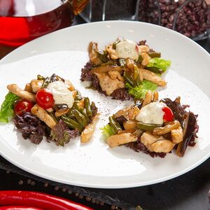 Салат с индейкой