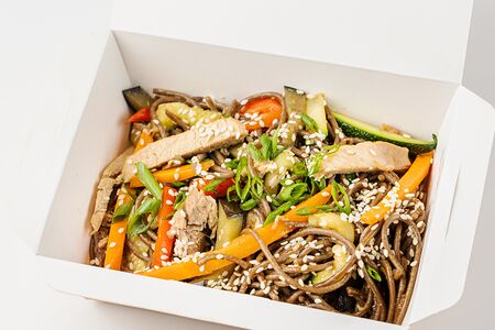 Wok со свининой