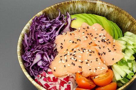 Поке с лососем