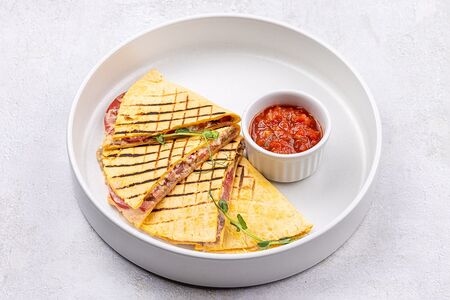 Кесадилья с говядиной