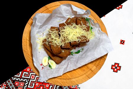 Чесночные гренки ржаные