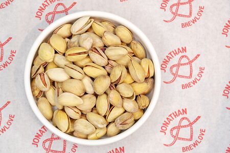 Соленые фисташки