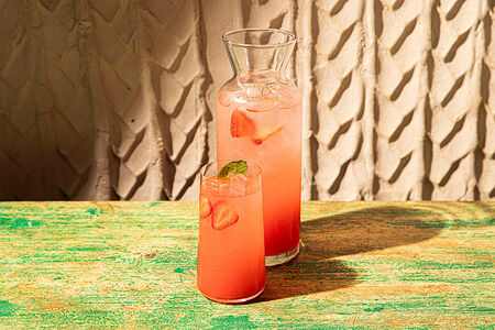 Лимонад Личи Клубника