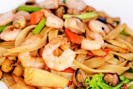 Лапша с морепродуктами
