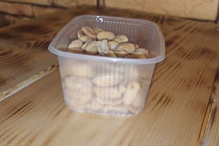 Арахис Бекон