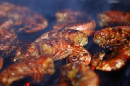 Лангустины на мангале без головы