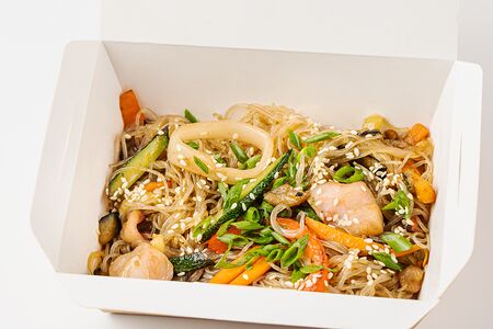 Wok с морепродуктами