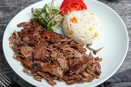 Донер на тарелке