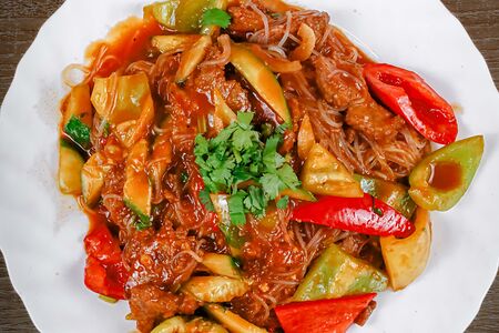 Фунчоза с говядиной