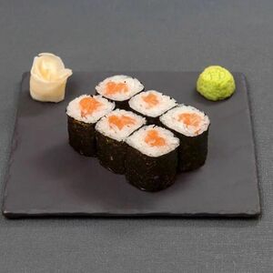 Ролл Сяке маки