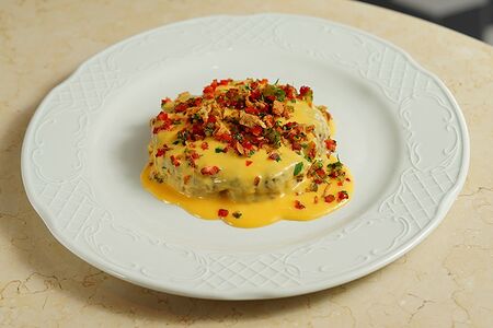 Бифштекс с жидким сыром чеддер