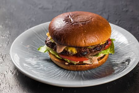 Бургер с говядиной