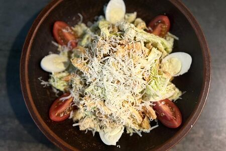 Цезарь с курицей