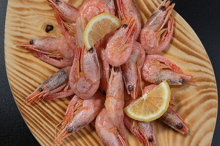 Креветки отварные