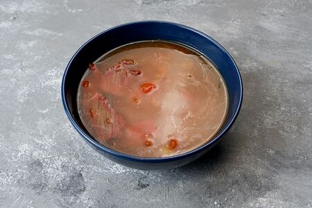 Томатный суп с говядиной