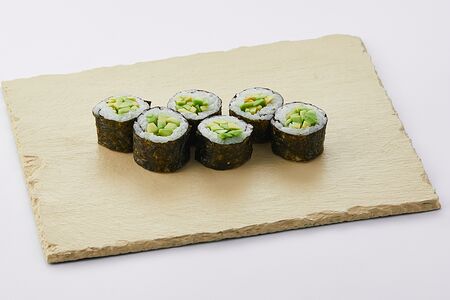 Маки Фила с авокадоa