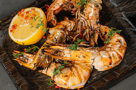 Креветка-гигант на гриле