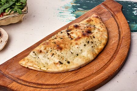 Кесадилья сырно-томатная