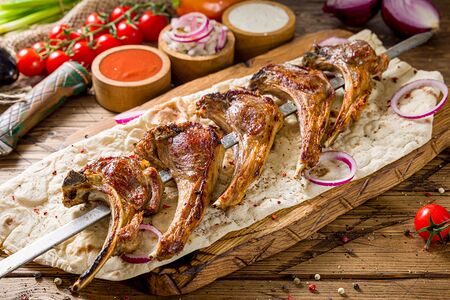 Шашлык из бараньей корейки на кости