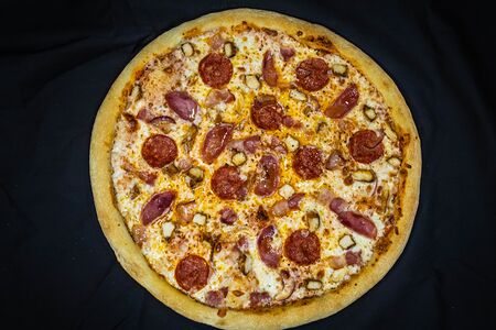 Пицца мясная