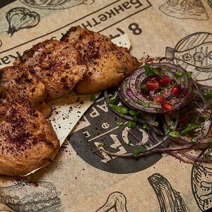 Шашлык из курицы на углях