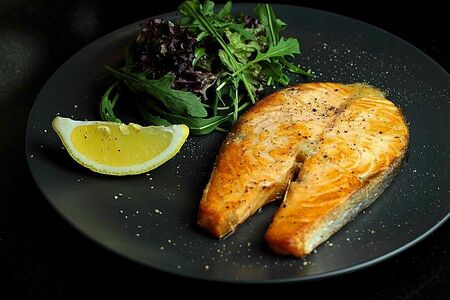 Стейк из лосося