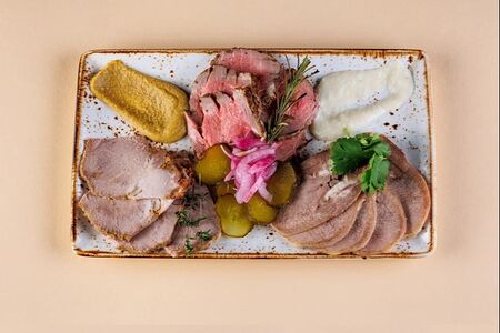 Мясное ассорти