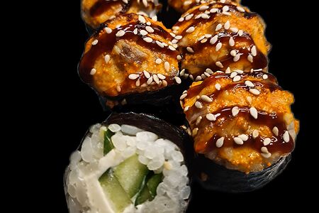 Мини с угрем