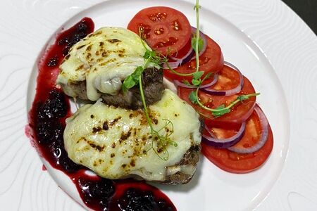 Филе миньон с Ягодным Конфи