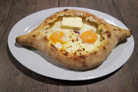 Хачапури по-аджарски