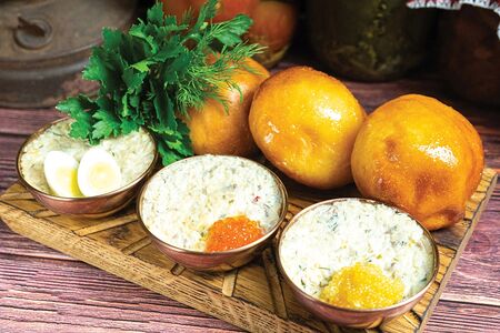 Намазки рыбные с пышками