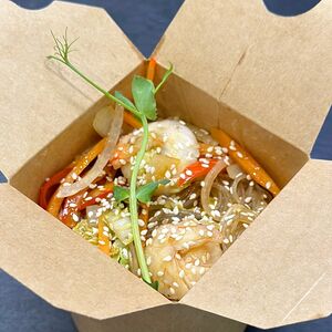 Wok с креветками