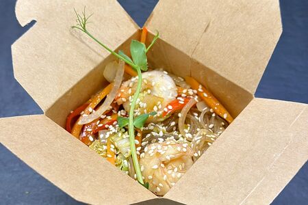 Wok с креветками