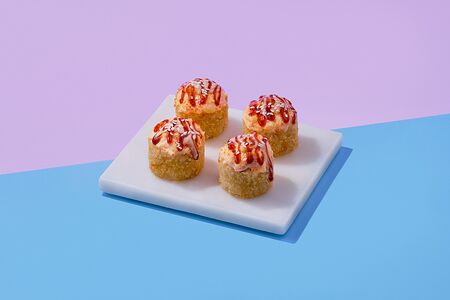 Запеченный ролл Лосось и Креветка 1/2