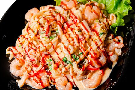 Вок с морепродуктами