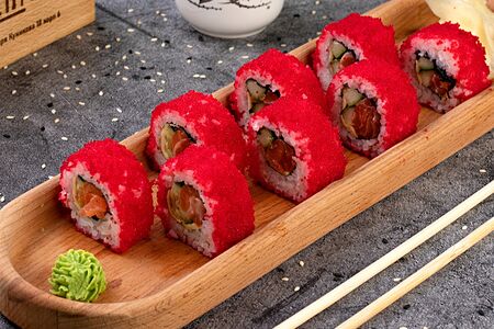 Калифорния с лососем