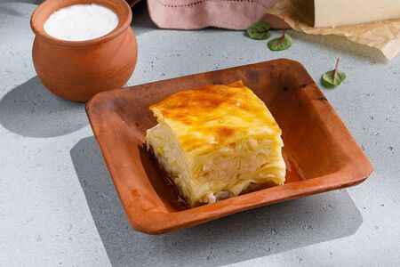 Ачма с соусом мацони