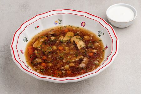 Консоме из белых грибов